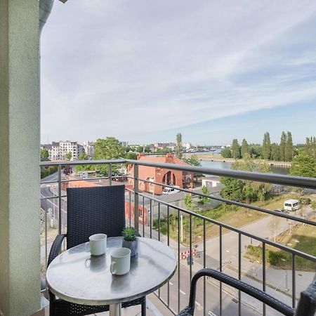 Riverside Apartment With Balcony By Noclegi Renters Swinoujscie Exterior photo