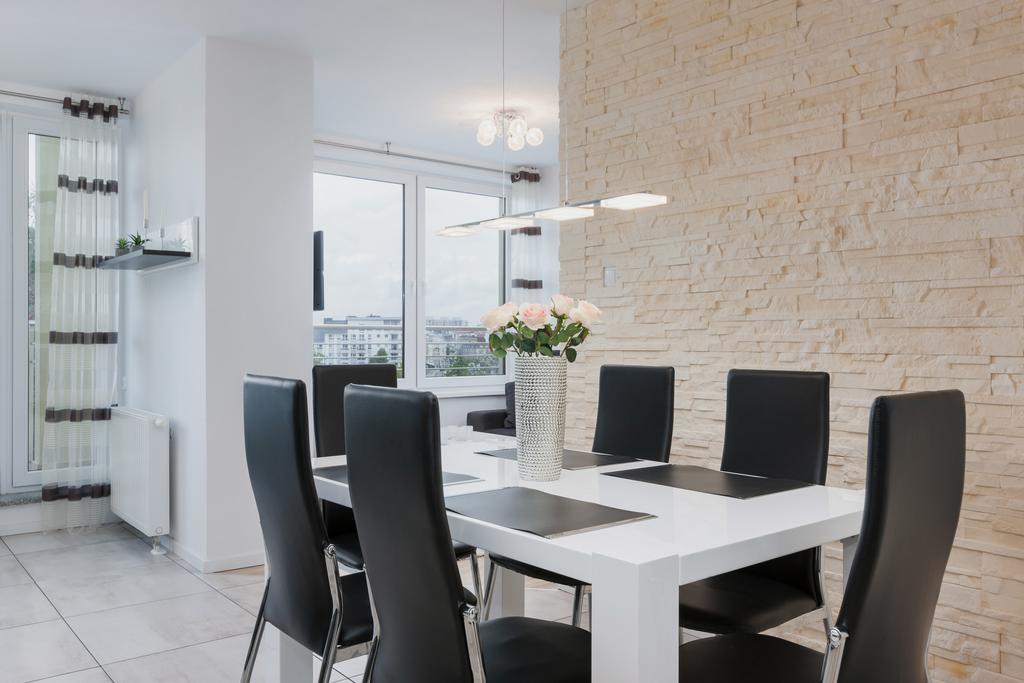 Riverside Apartment With Balcony By Noclegi Renters Swinoujscie Exterior photo